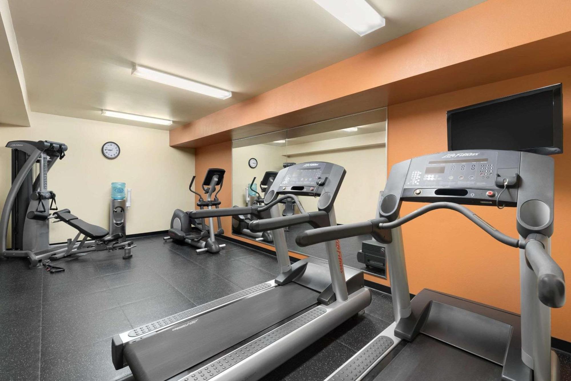 Country Inn & Suites By Radisson, Madison West, Wi Middleton Bagian luar foto
